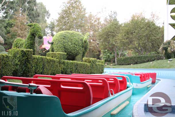 I went on as the parade was ending and as you see it was not busy, a couple of empty boats in front of me.