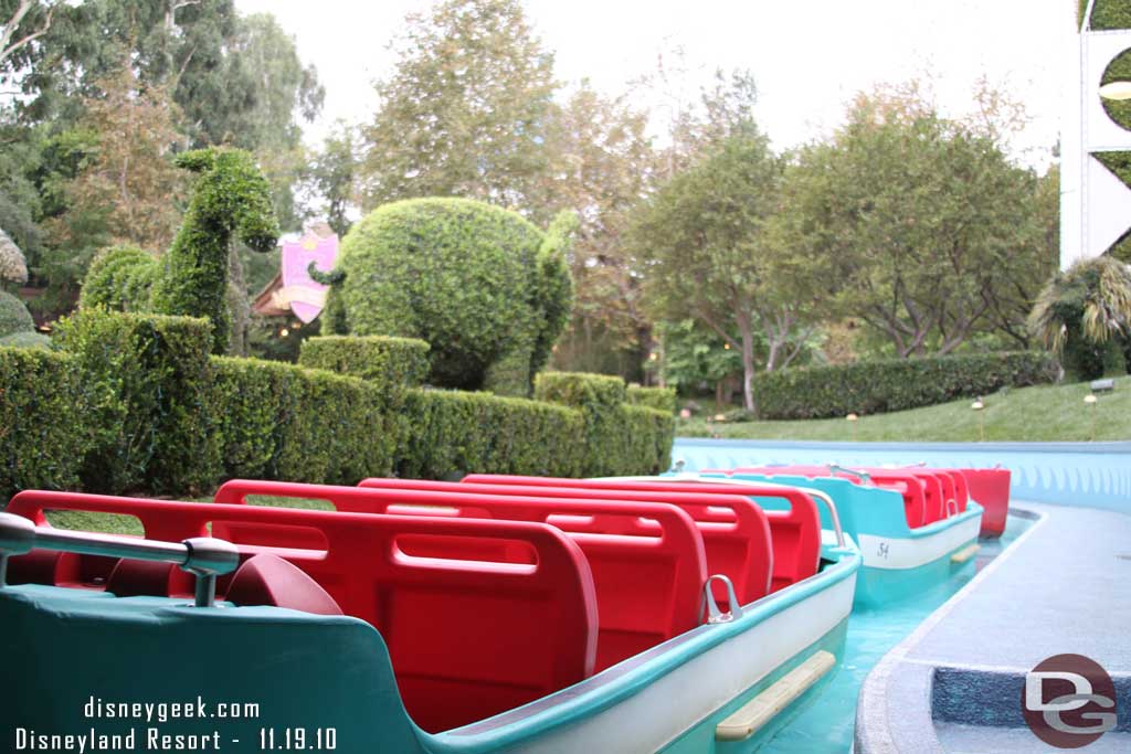 I went on as the parade was ending and as you see it was not busy, a couple of empty boats in front of me.