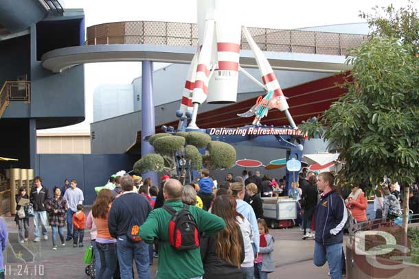 A long line in Tomorrowland