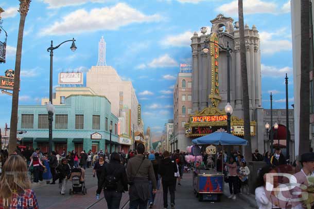 The walls are finally down on the Backlot so you can make your way to the Hyperion, Tower, and Bugs now.