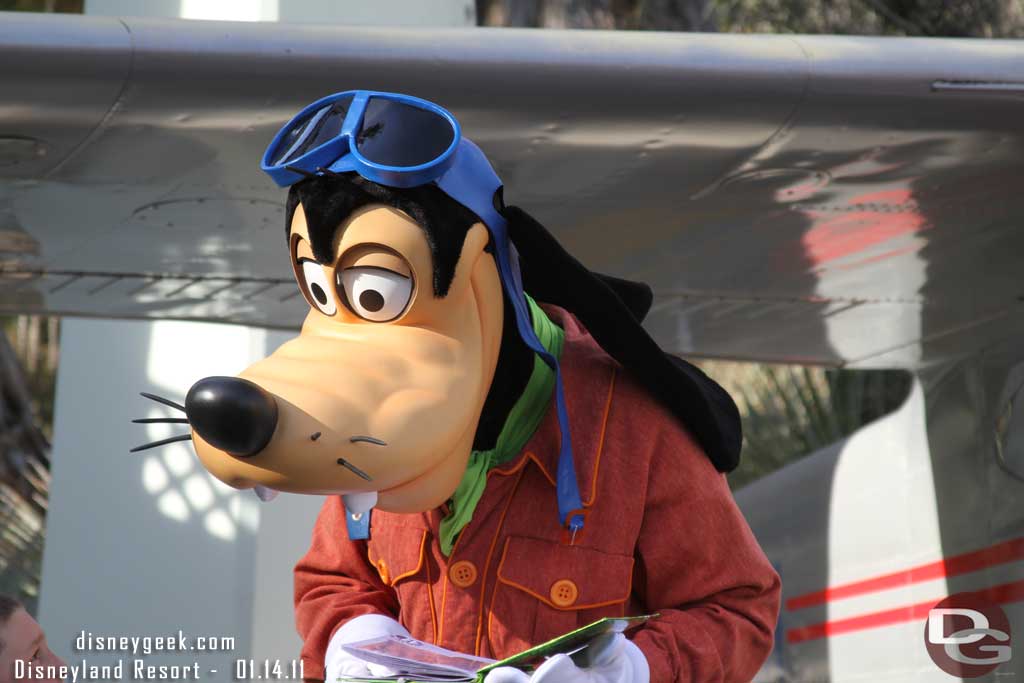 Aviator Goofy was out this week.