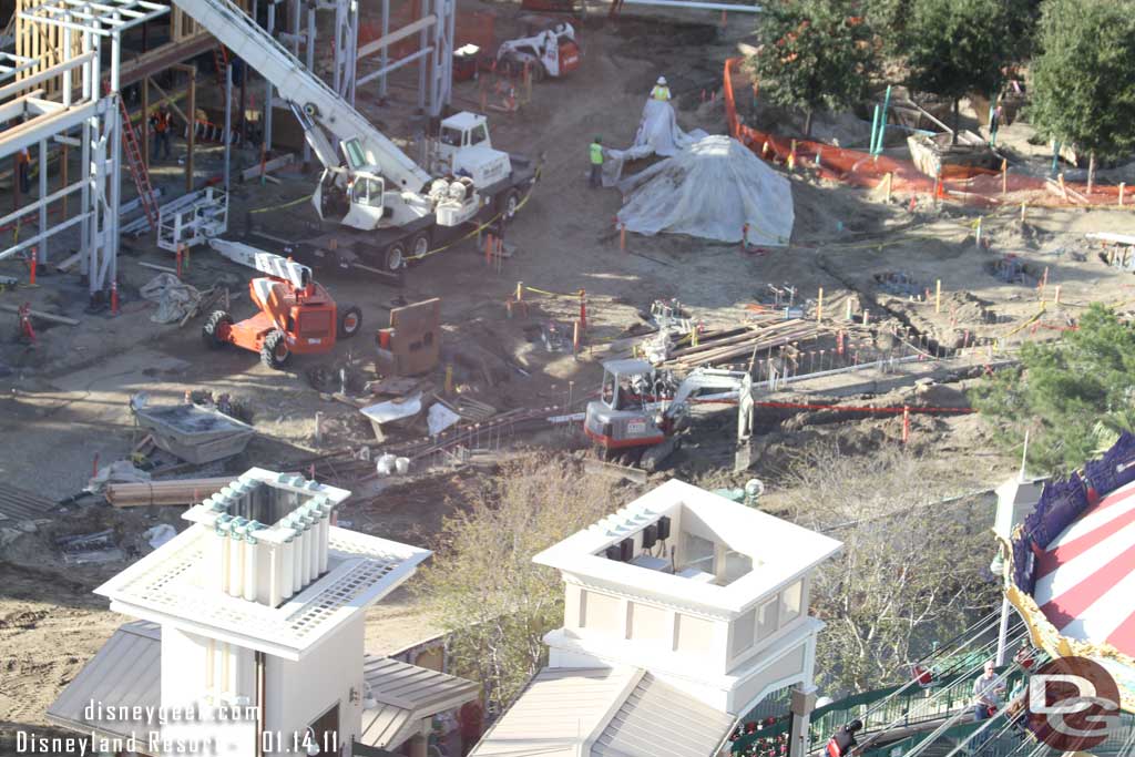 The parade route has been removed (the walls are pushed right up to the Swings - more shots in a while to show that).