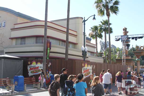 A better shot showing where the walls have been pushed out to around Playhouse Disney as it gets ready for the new show and facade tweaks.