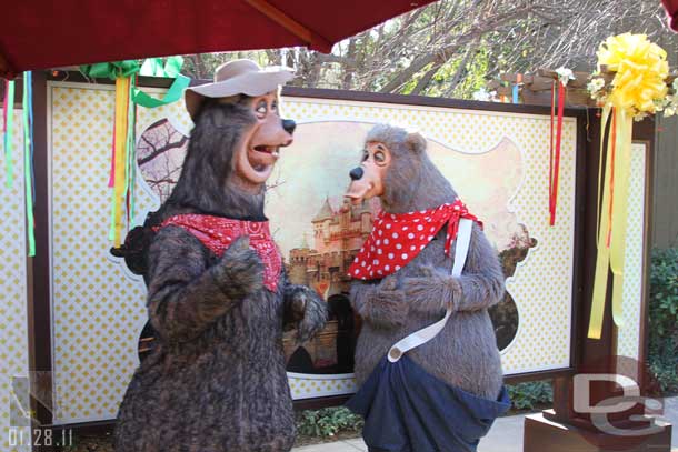 A couple of the Country Bears at another.