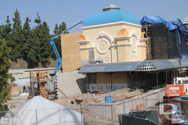 A look at the Mermaid queue from the Zephyr, notice all the switchbacks.