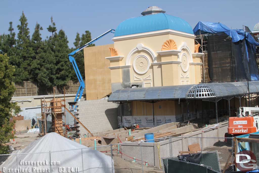 A look at the Mermaid queue from the Zephyr, notice all the switchbacks.