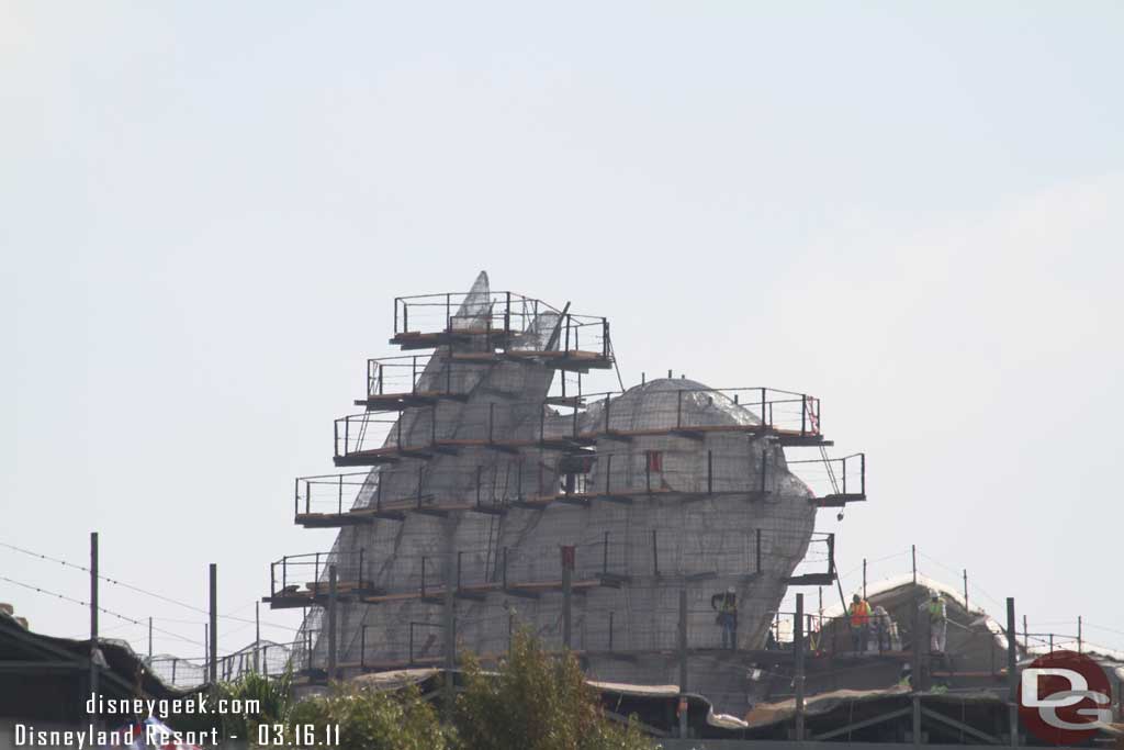 The tallest fin is now ready for concrete over on the Cadillac Range.