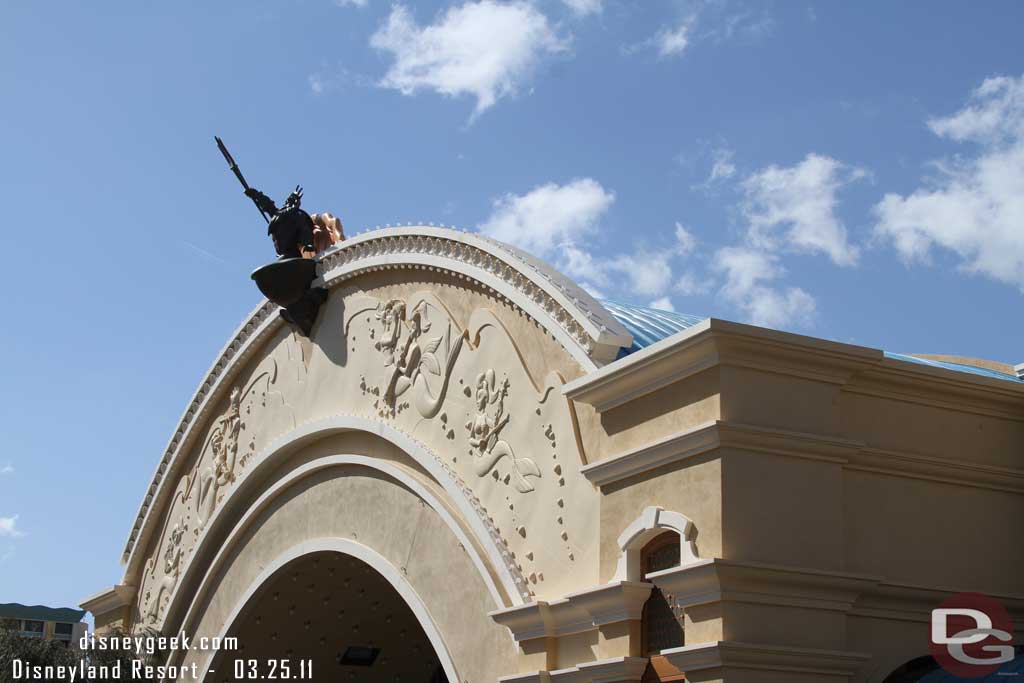 Walking around to the front of the Mermaid Building.