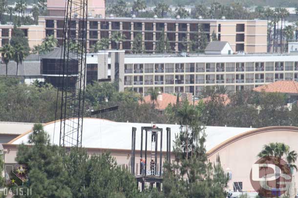 More pieces of the new level of the Carthay tower are in and more are on the way.