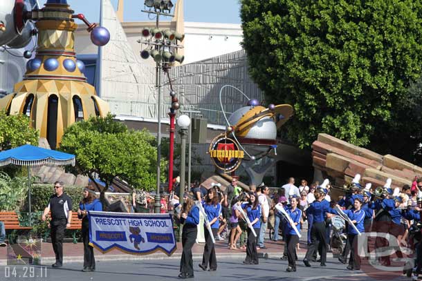 Noticed the Magic Music Days band was going the other way today.. from Main Street out to Small World.