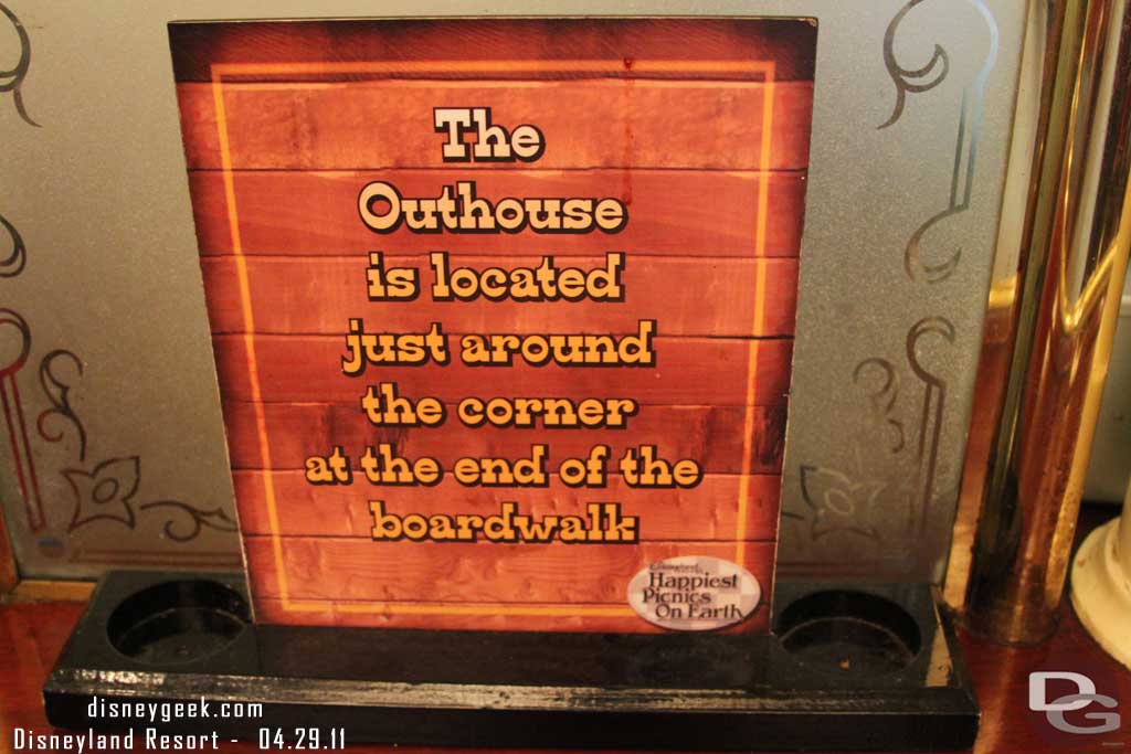 Noticed this sign up in the Golden Horseshoe.  Are they still doing the picnics at Disneyland?