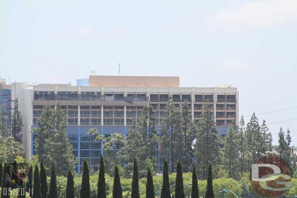 A shot of the Magic Tower of the Disneyland Hotel from the garage shows they are working on the final floors now.