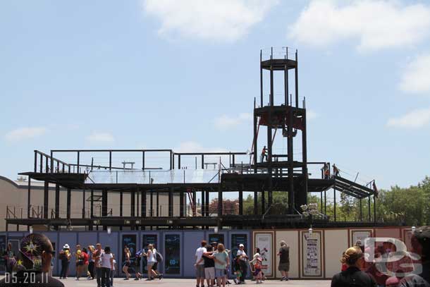 Not a lot of visible change on the Carthay since last visit.  Some metal is down but that is about it from this angle.