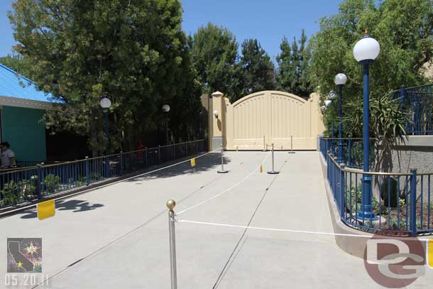 Moving on.. an extended queue area for the Little Mermaid and a large backstage gate.