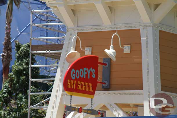 The sign for Goofys is up.