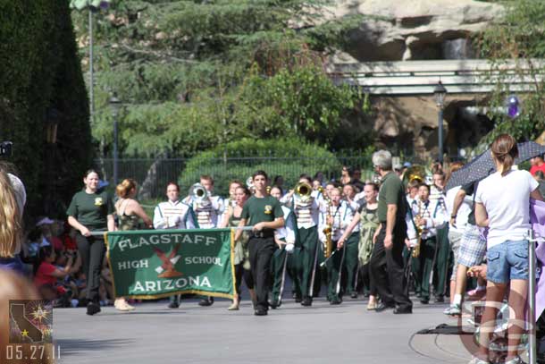 Waiting for the parade.  A band from Arizona was the pre-parade.