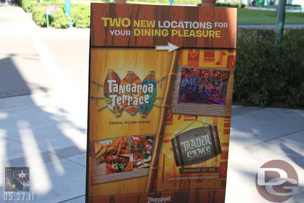 The two new dining locations are open for business.  To get there you have to go around the outside of the Dreams Tower and enter on the pathway near the rose court.