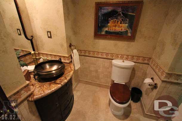 The third bathroom of the suite.