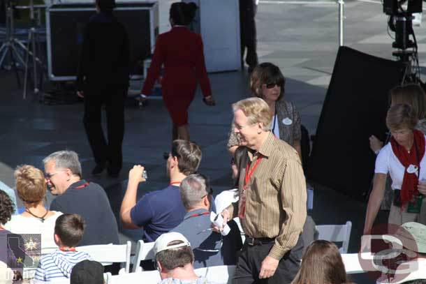 Tony Baxter arriving and taking his seat.