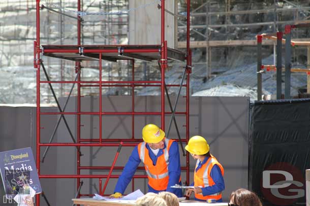 The theme of the presentation was construction so here are some performers that were part of the show.