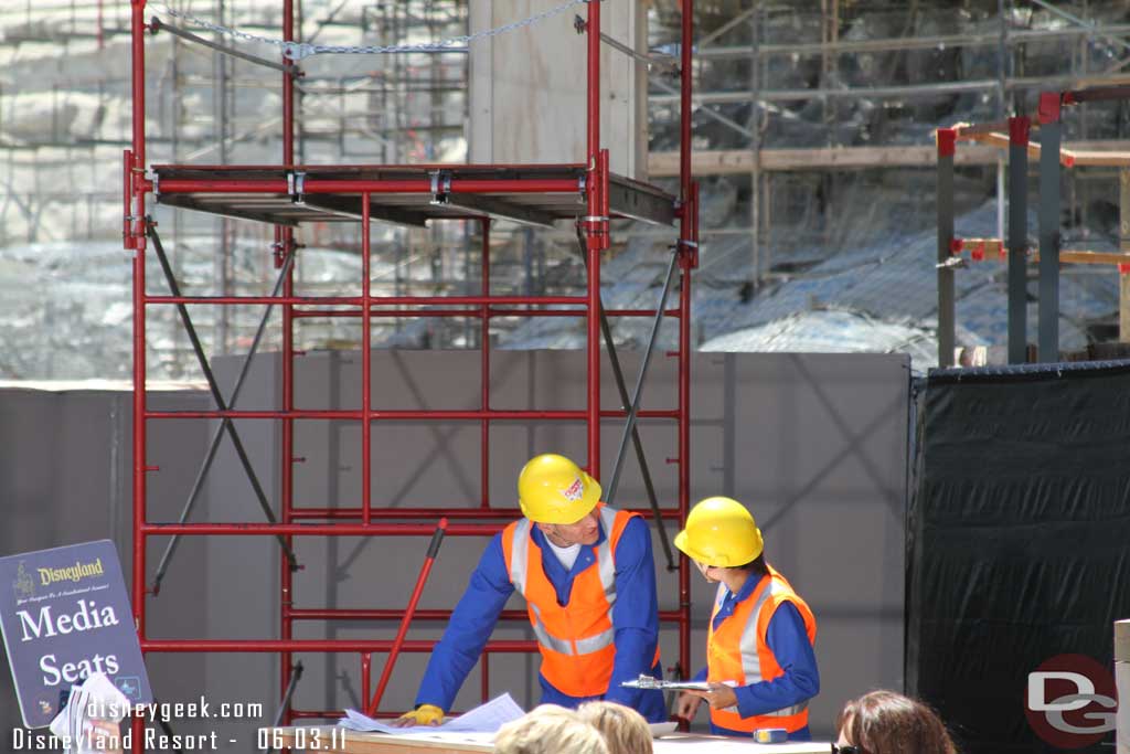 The theme of the presentation was construction so here are some performers that were part of the show.