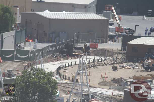 The road/walkway coming from near Bugsland is taking shape.