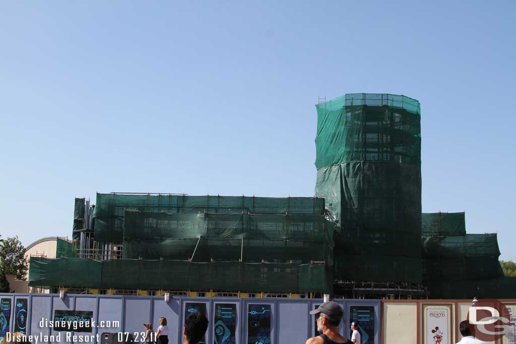 Hard to see what is going on with the Carthay, but it appears more of the framing for the exterior was going up behind the tarps.