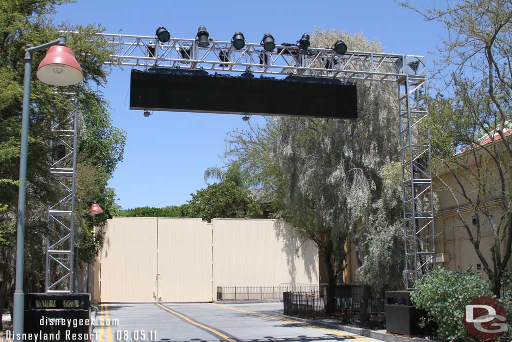 A new display on the light rig.  Guessing this will have directions as to which way to exit (I heard that during peak times they will be using the big gate but during normal times sending guests back toward the entrance).