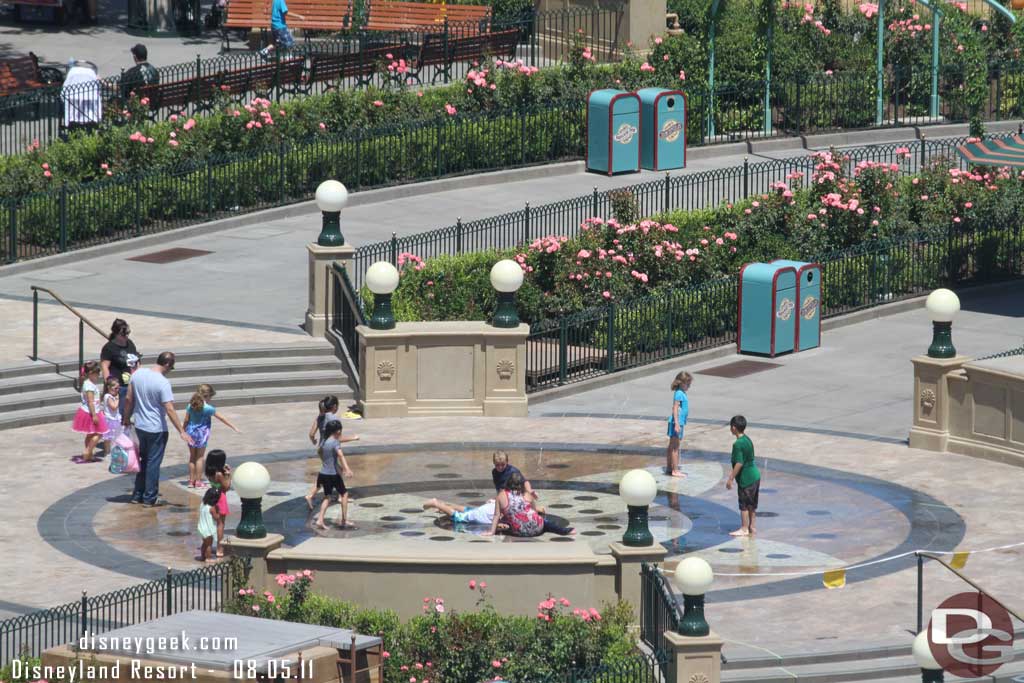 Wow the fountain was on this afternoon.