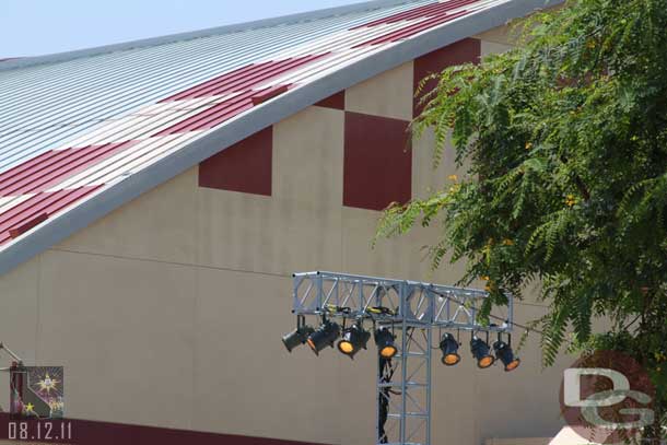 The lights were on in the new/temp walkway.