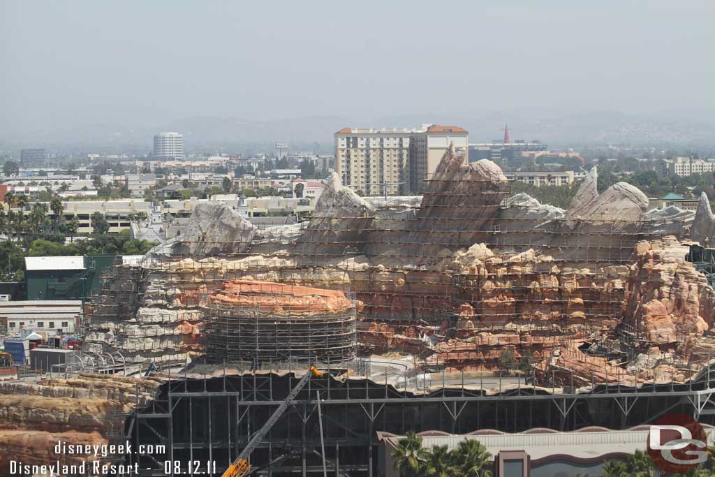 An overview of the site.  Notice the crane in the foreground (more shots in a few pages).