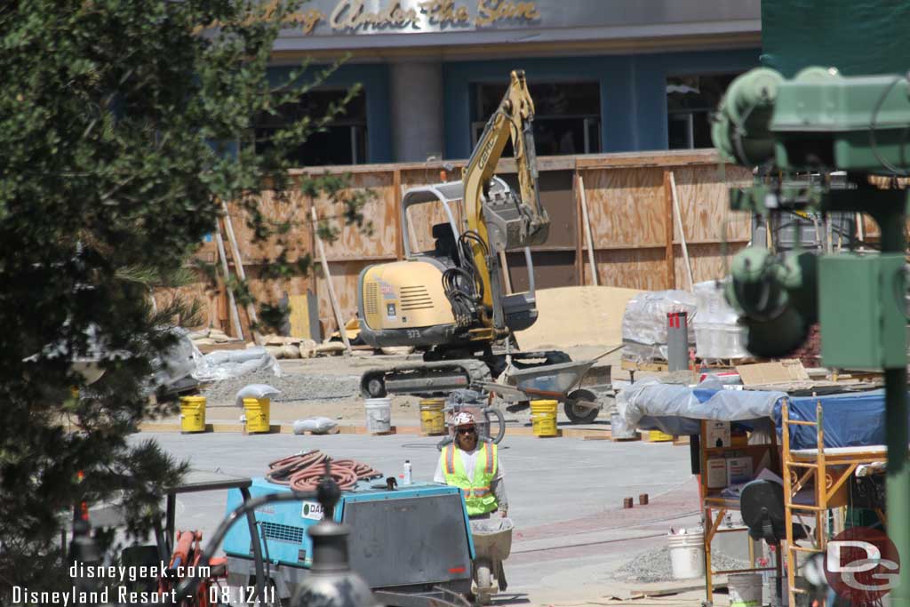 A closer look.  It appears the bricks are in around the Red Car track.