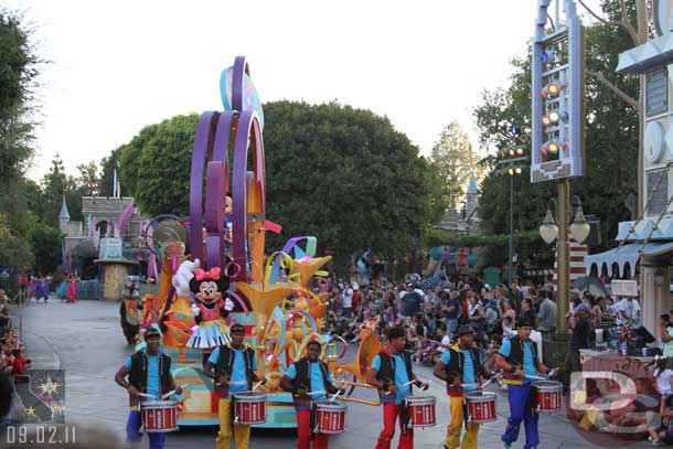 The Soundsational parade.. should be fun to see it in a few weeks after dark with the lights in full effect.