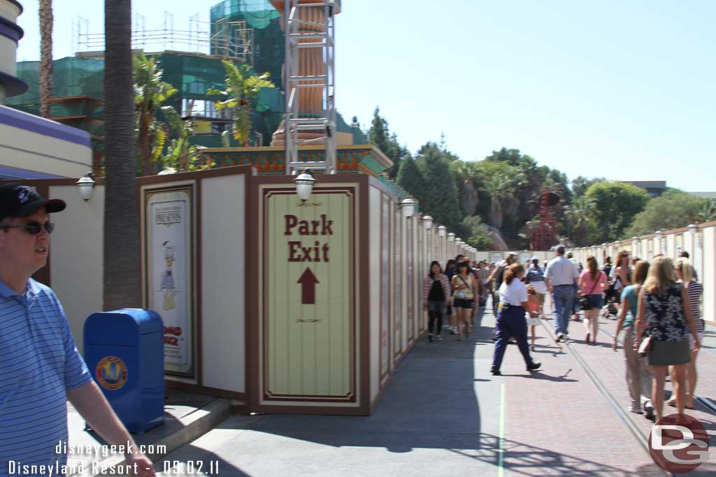 Here is the end of the wall, to my left is Disney Juniors entrance.