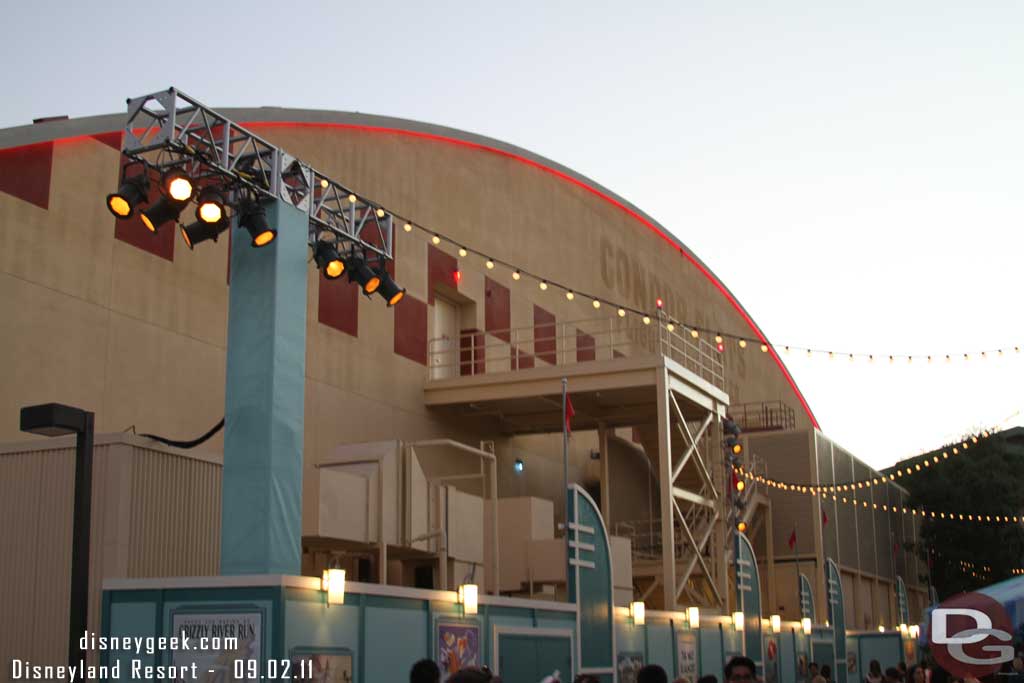 Plenty of lights along the walkway.