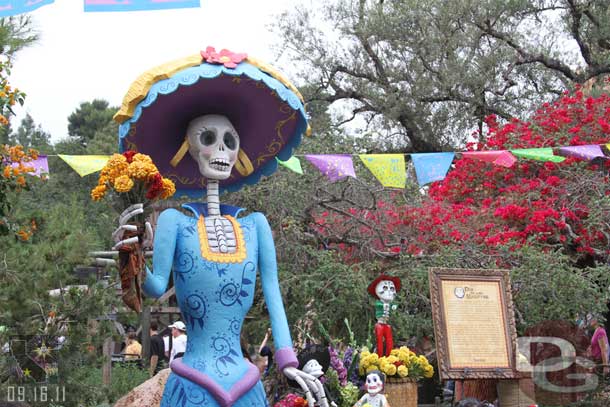 A look at the park in Frontierland with its traditional Dia De Los Muertos display.