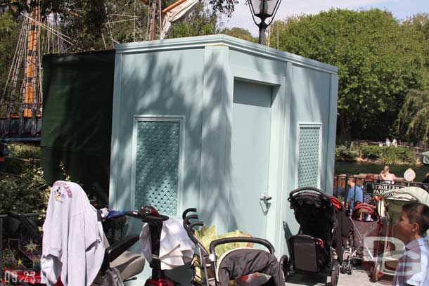 This little walled off area near Haunted Mansion, above the drinking fountains so may be plumbing related or there is a light behind there too so electrical?