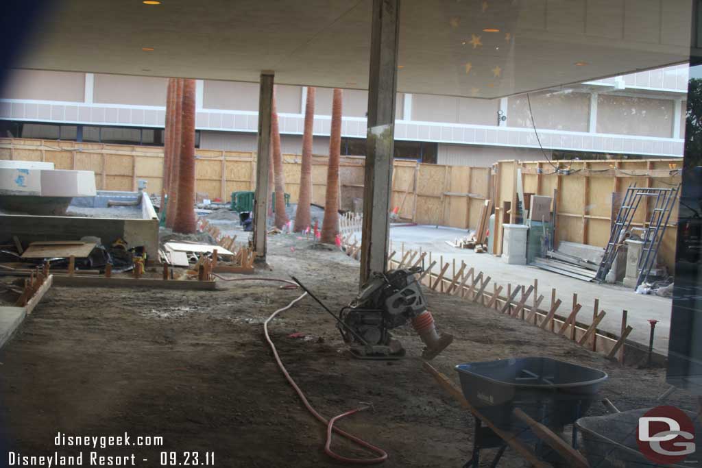 Looking at the area between the lobby and convention center you can see they are pouring concrete and getting it ready.  It will be open in a week with the fountains following after that according to someone I spoke to.