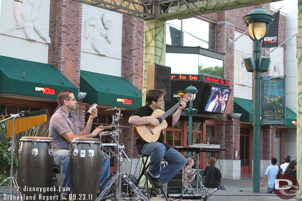 A couple of performers in Downtown Disney.