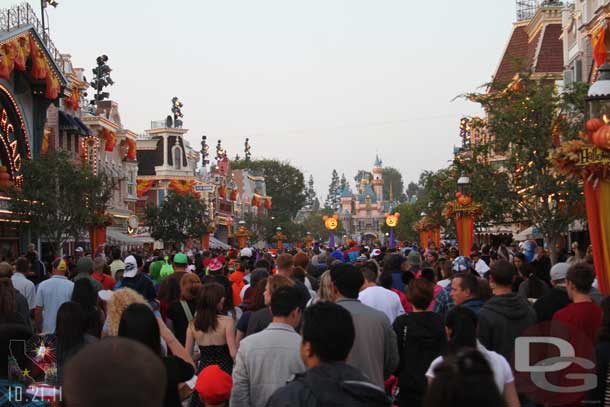 Oops made it on Main Street about 6pm as the parade was wrapping up and party guests were entering and it was jammed up.