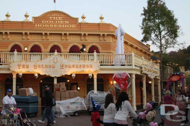 I understand the need for the transition but this was just bad show all the supplies parked out front of the Golden Horseshoe during regular park hours.