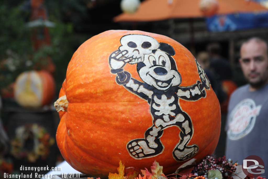 A walk through the Halloween Roundup and look at the pumpkin creations.