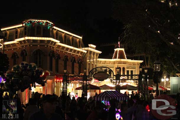 Coke Corner was still dark.