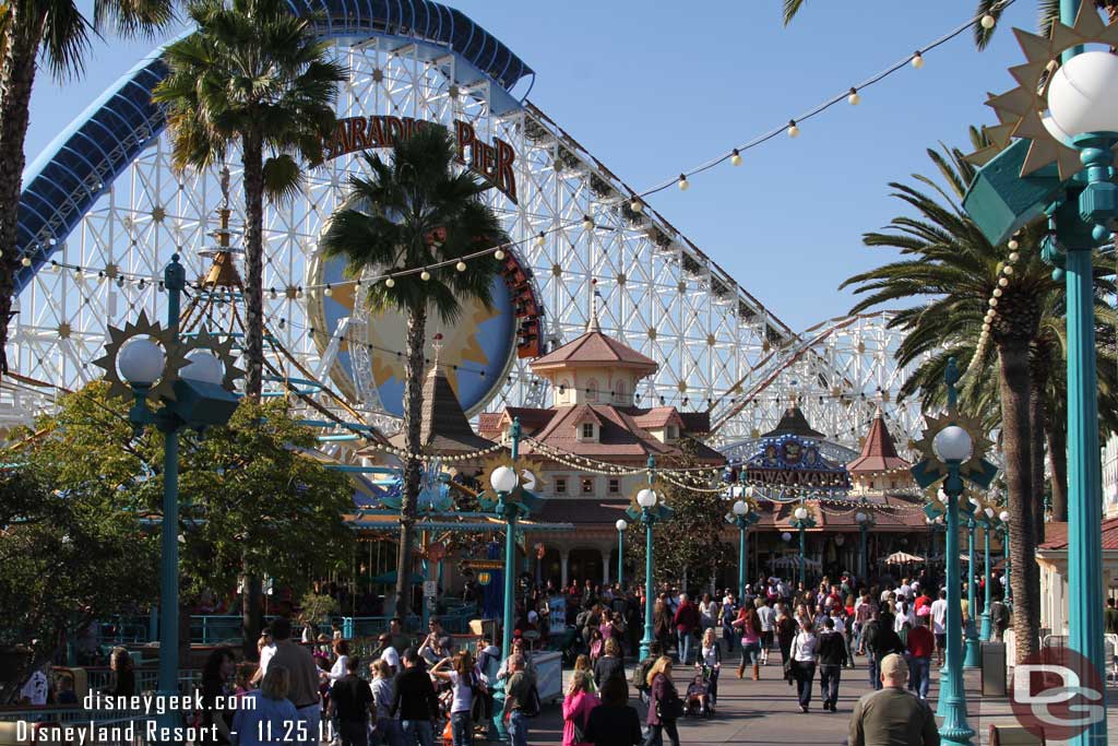 A fair amount of guests roaming the Pier this morning (Toy Story was posted at 40 minutes).