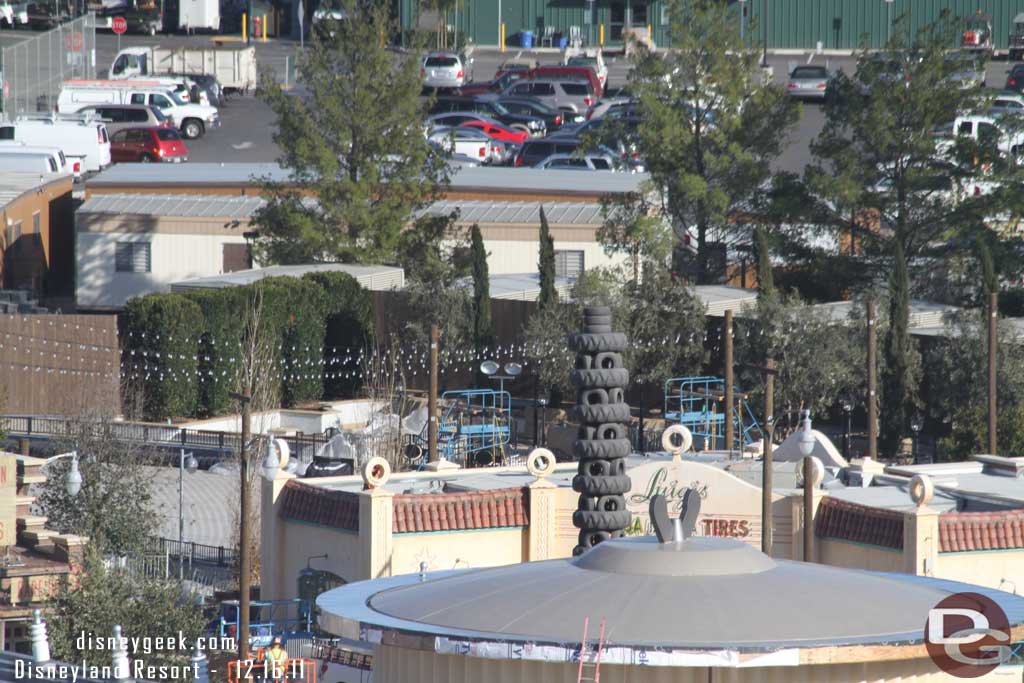 Over to the Flying Tires area.  Looks like the lights are going in (you can see them strung in the background as well as the lifts).