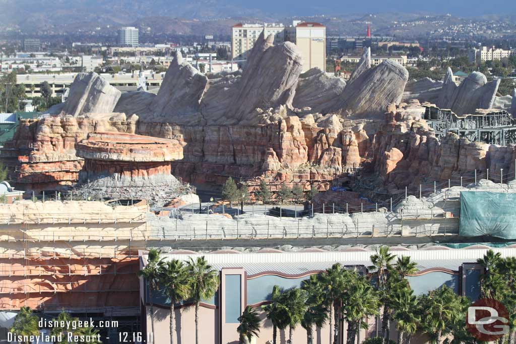 I just cannot take enough shots of the rock work to convey the scale and nature of it...