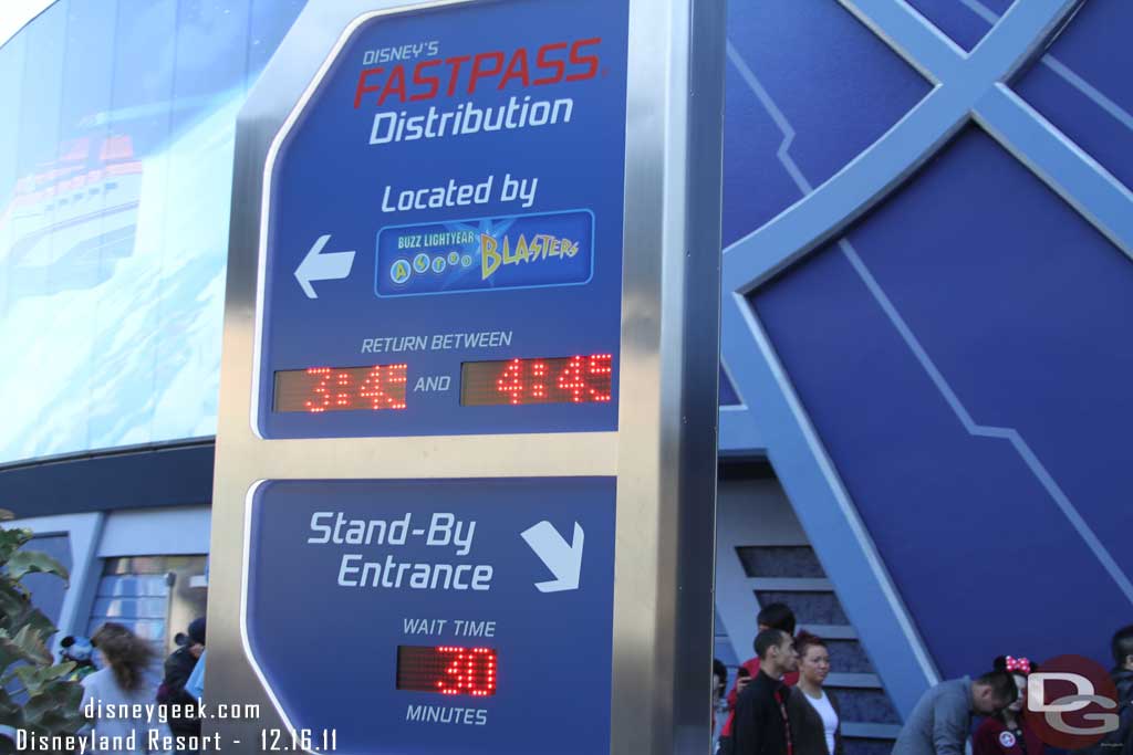 A very odd site for mid afternoon.  Star Tours Fastpasses available for less than an hour away and a short wait?