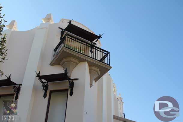 It allows for a different view of the Carthay.