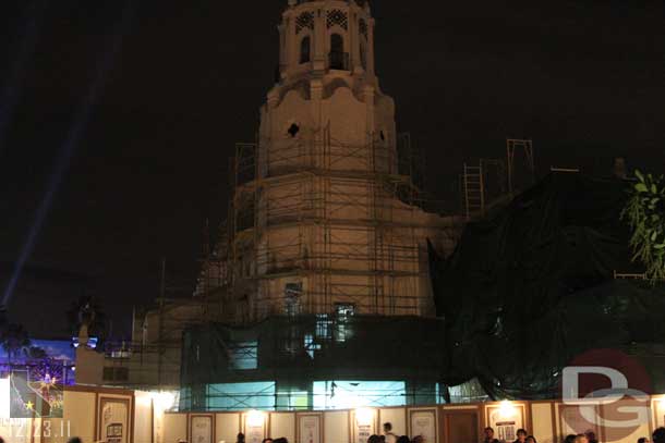 Not much of interest lit up at the Carthay.