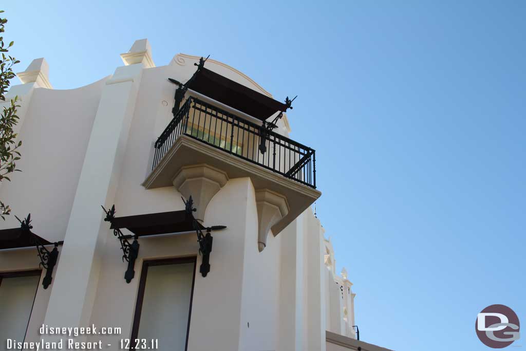 It allows for a different view of the Carthay.